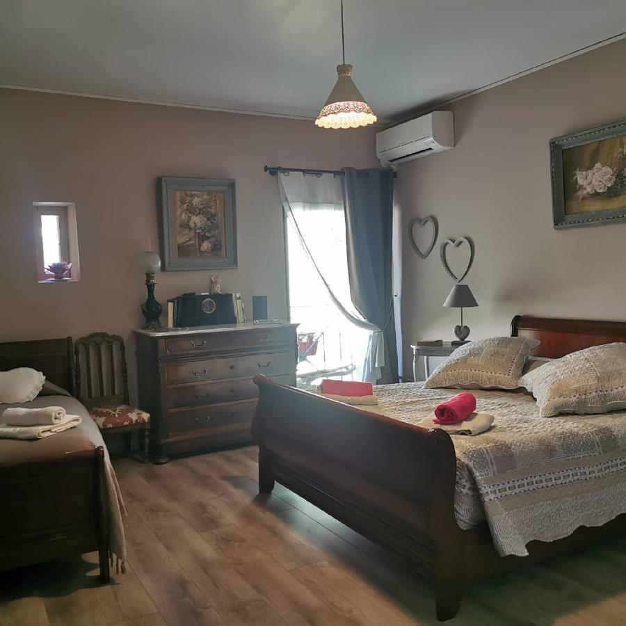Le Clos Des Aramons Bernis Exteriör bild