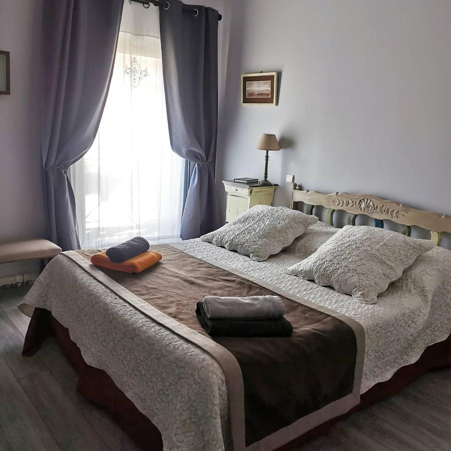 Le Clos Des Aramons Bernis Exteriör bild