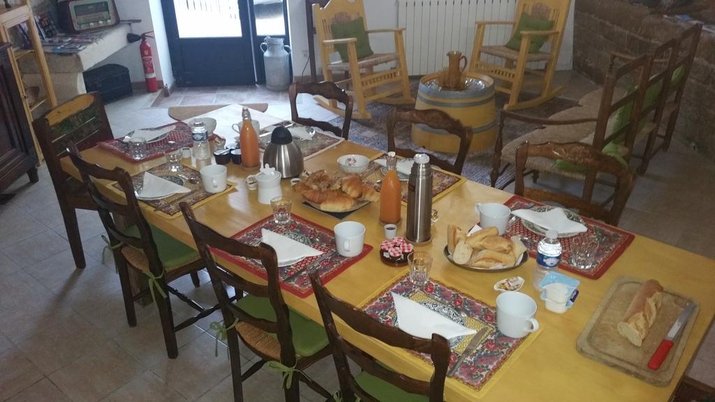 Le Clos Des Aramons Bernis Exteriör bild