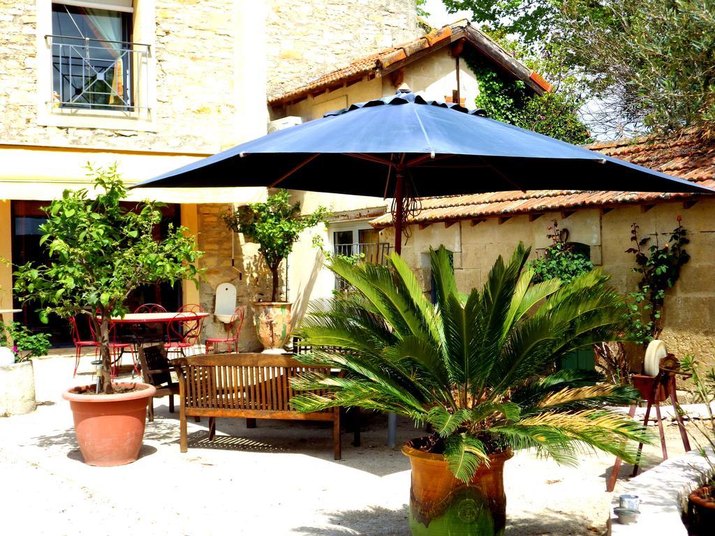 Le Clos Des Aramons Bernis Exteriör bild