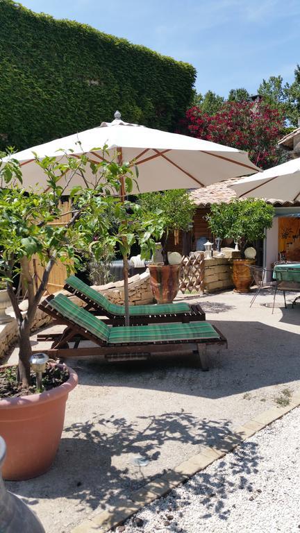 Le Clos Des Aramons Bernis Exteriör bild
