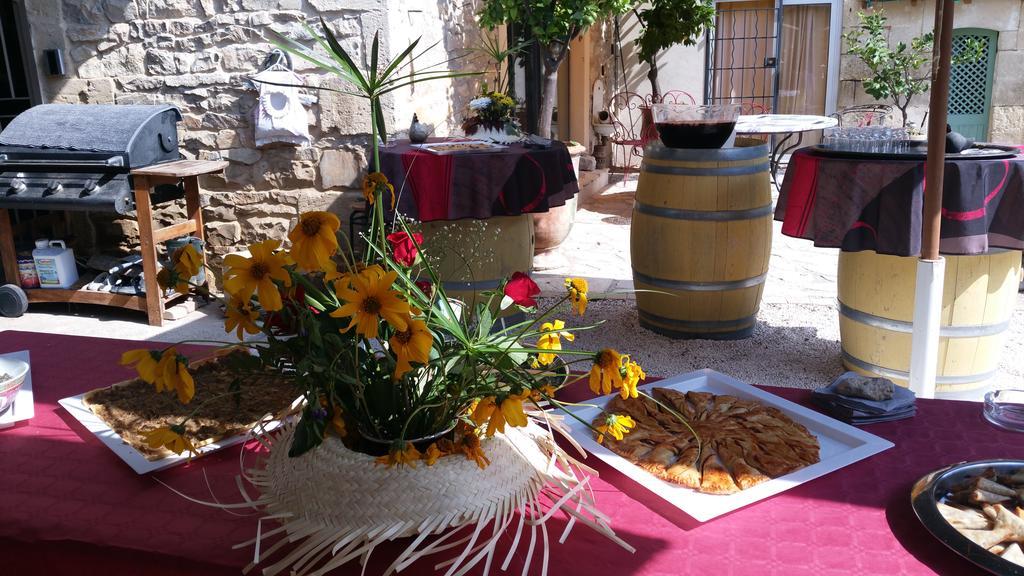 Le Clos Des Aramons Bernis Exteriör bild