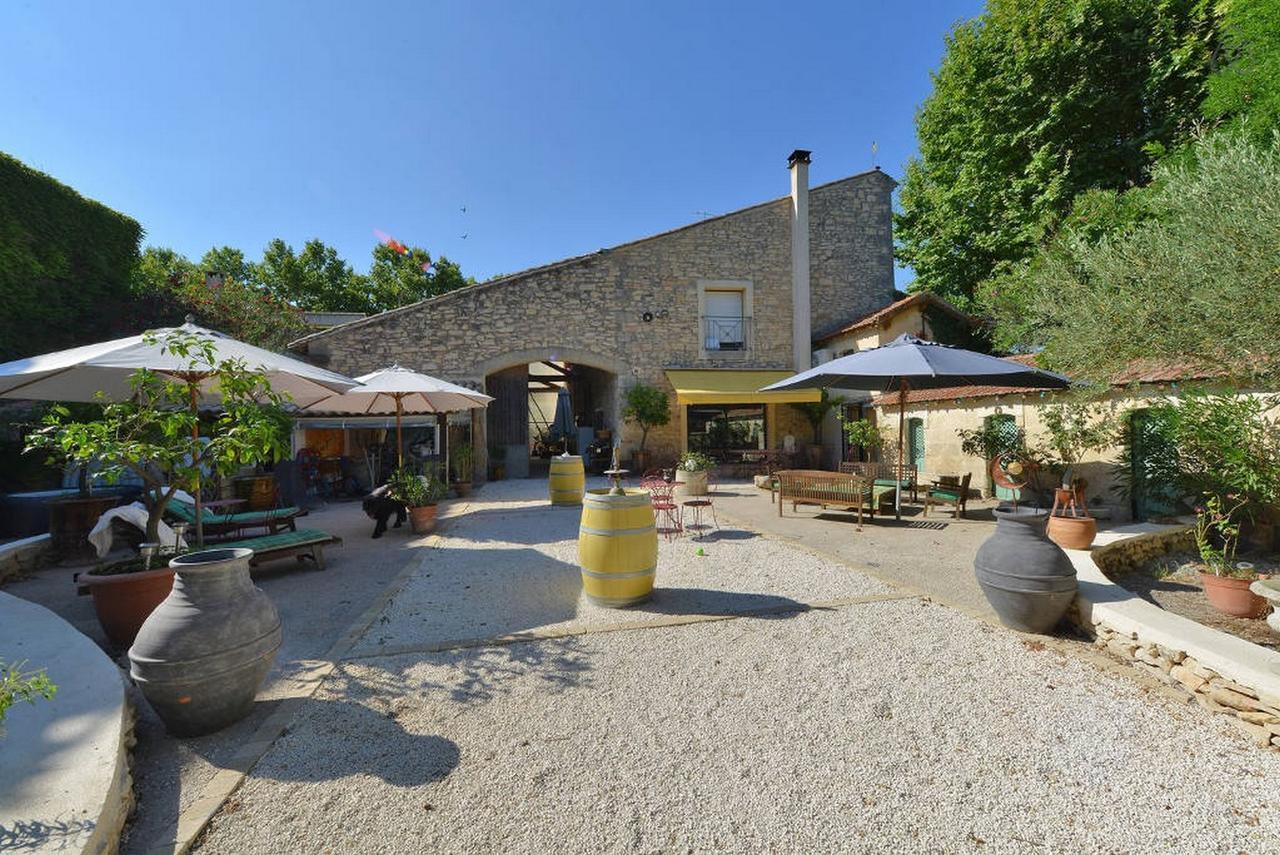 Le Clos Des Aramons Bernis Exteriör bild