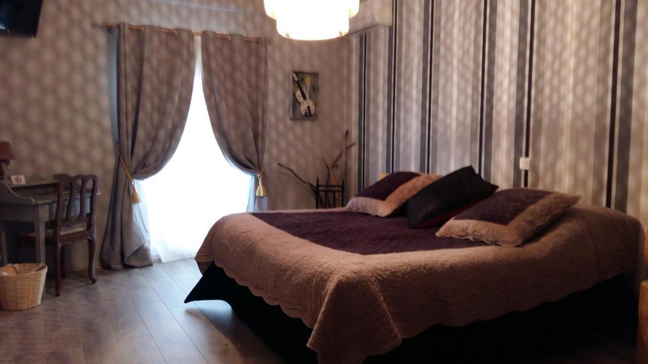 Le Clos Des Aramons Bernis Exteriör bild