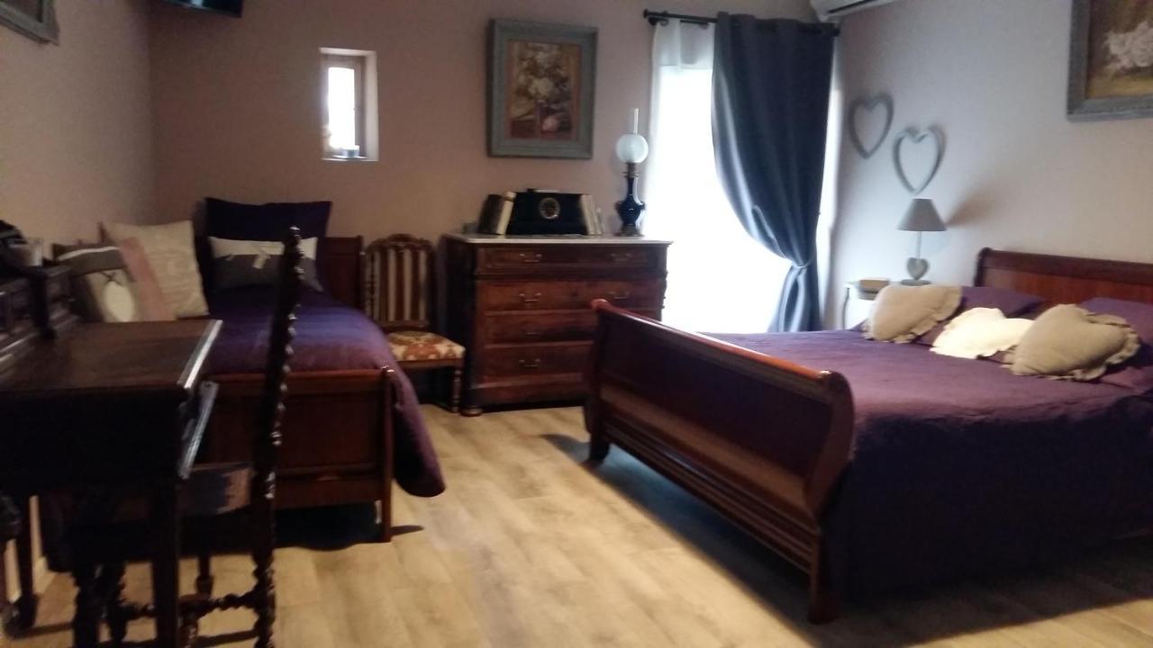 Le Clos Des Aramons Bernis Exteriör bild